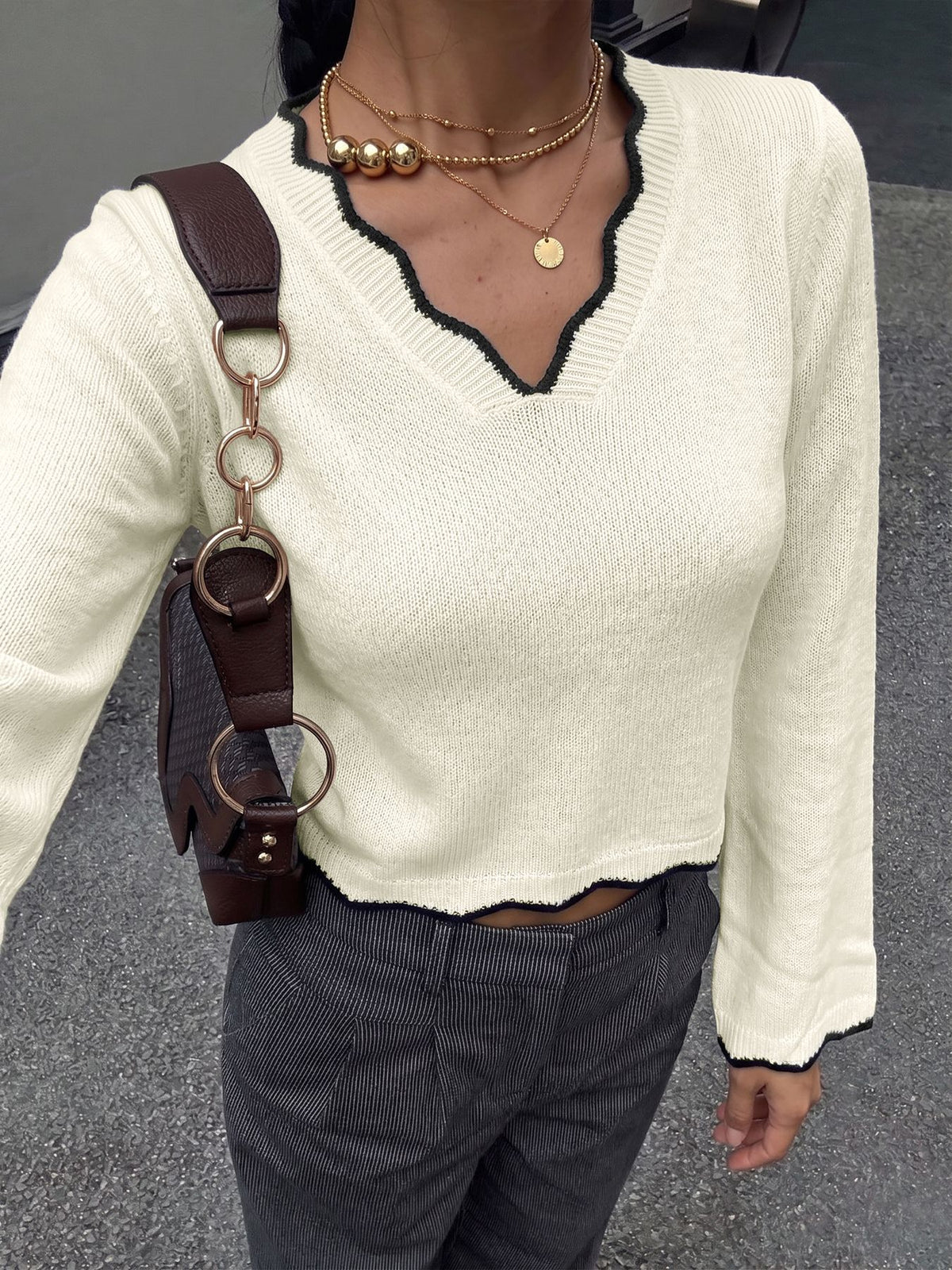 Scalloped Contrast Trim V Neck Cropped Jumper