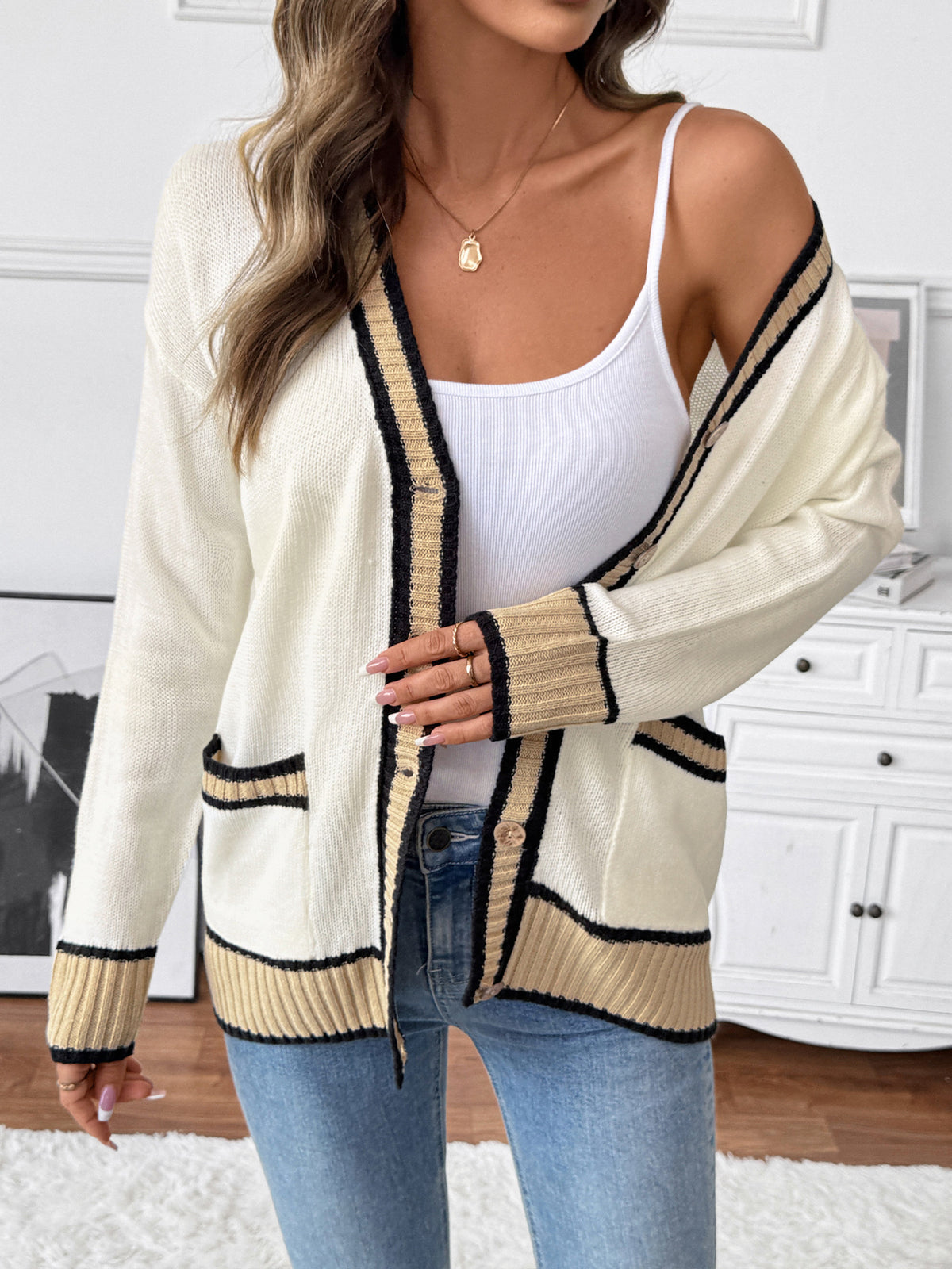 Contrast Trim V Neck Button Pocket Cardigan