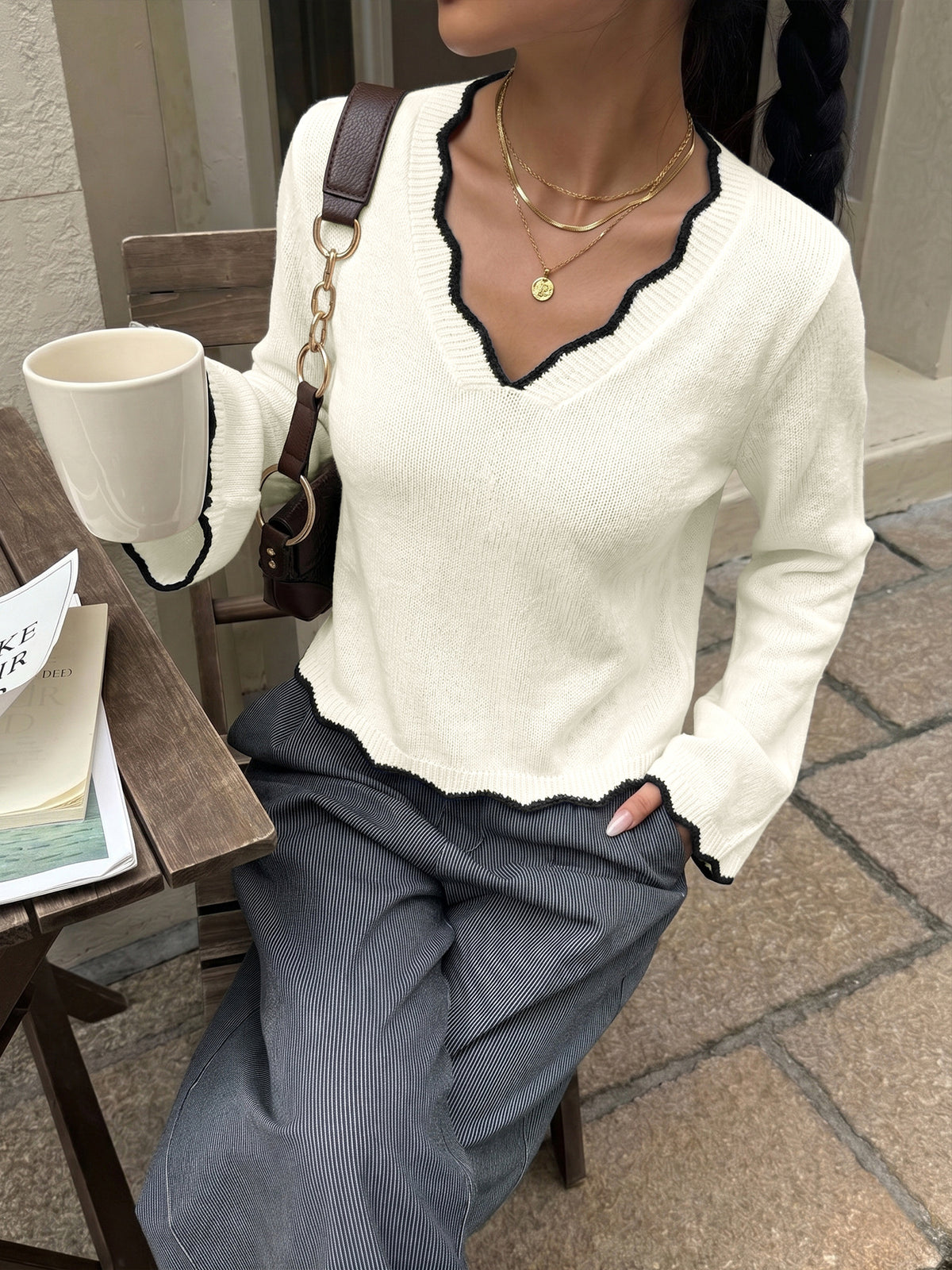Scalloped Contrast Trim V Neck Cropped Jumper