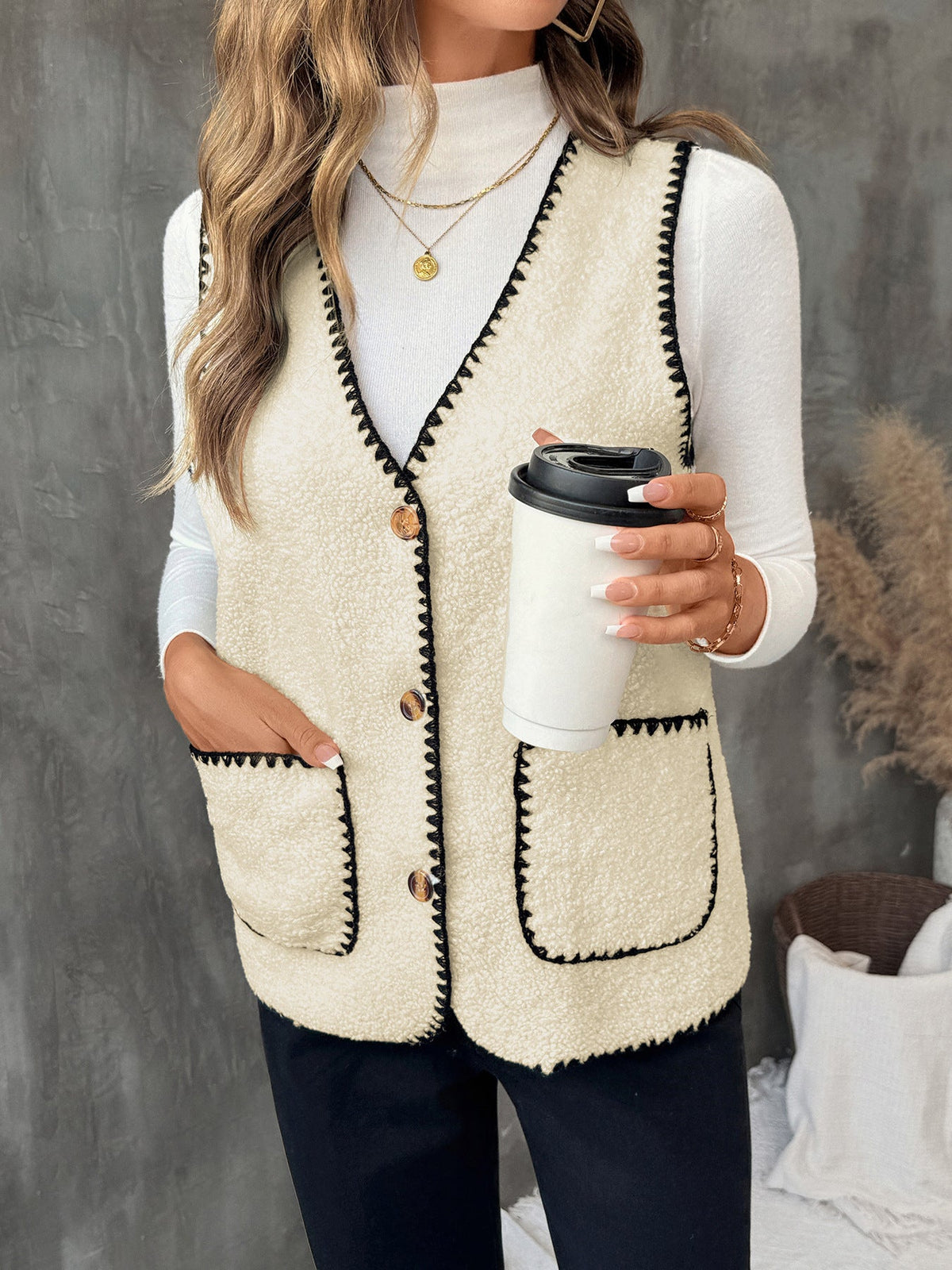 Women's Teddy Waistcoat in Cream, view 3