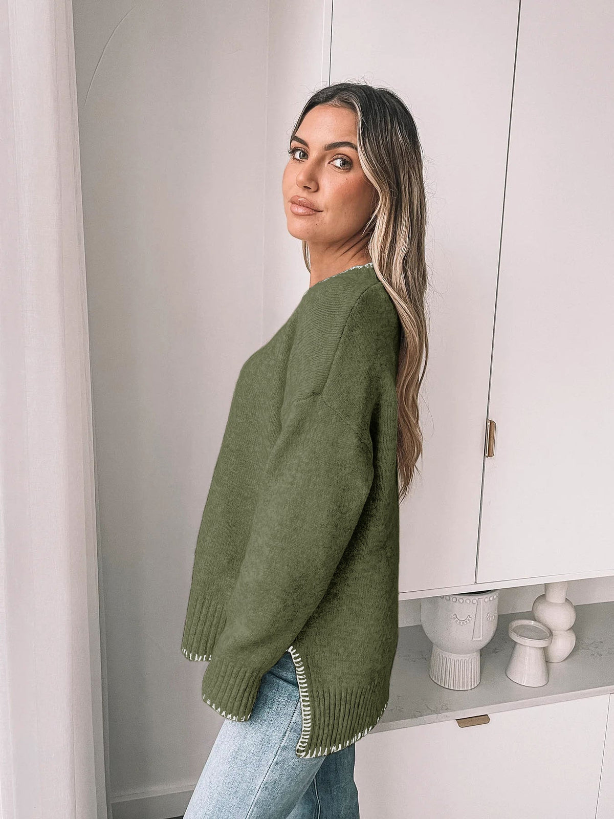 Women's Crew Neck Jumper in Green, view 4