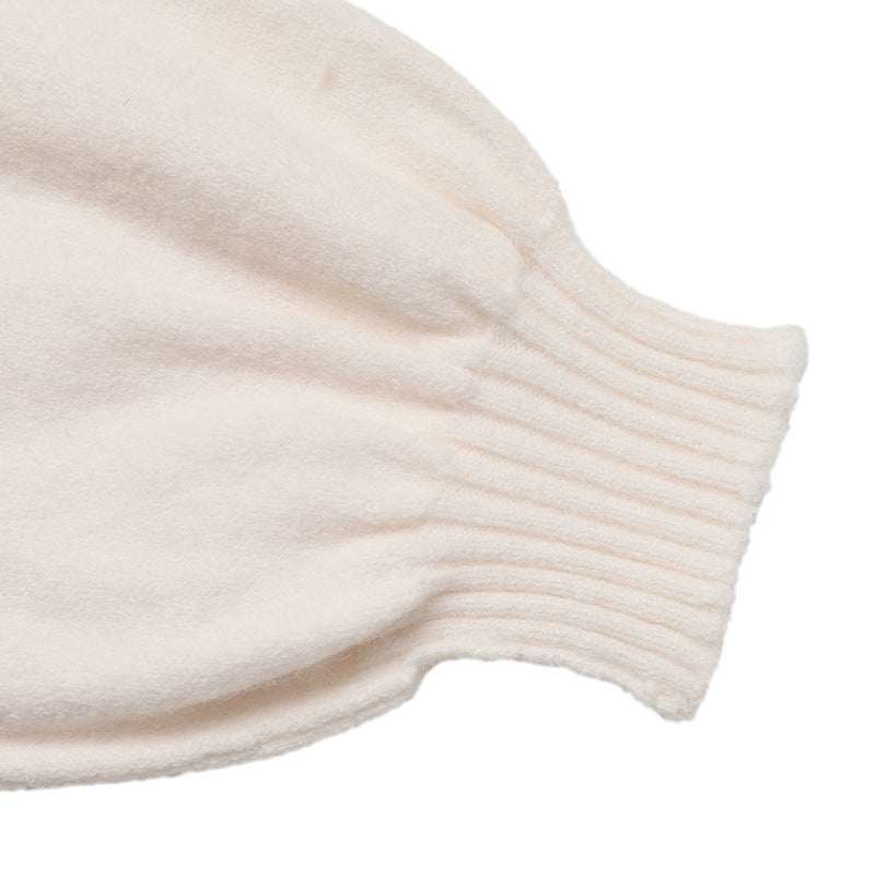 Women's Heart Print Jumper in Cream, view 9