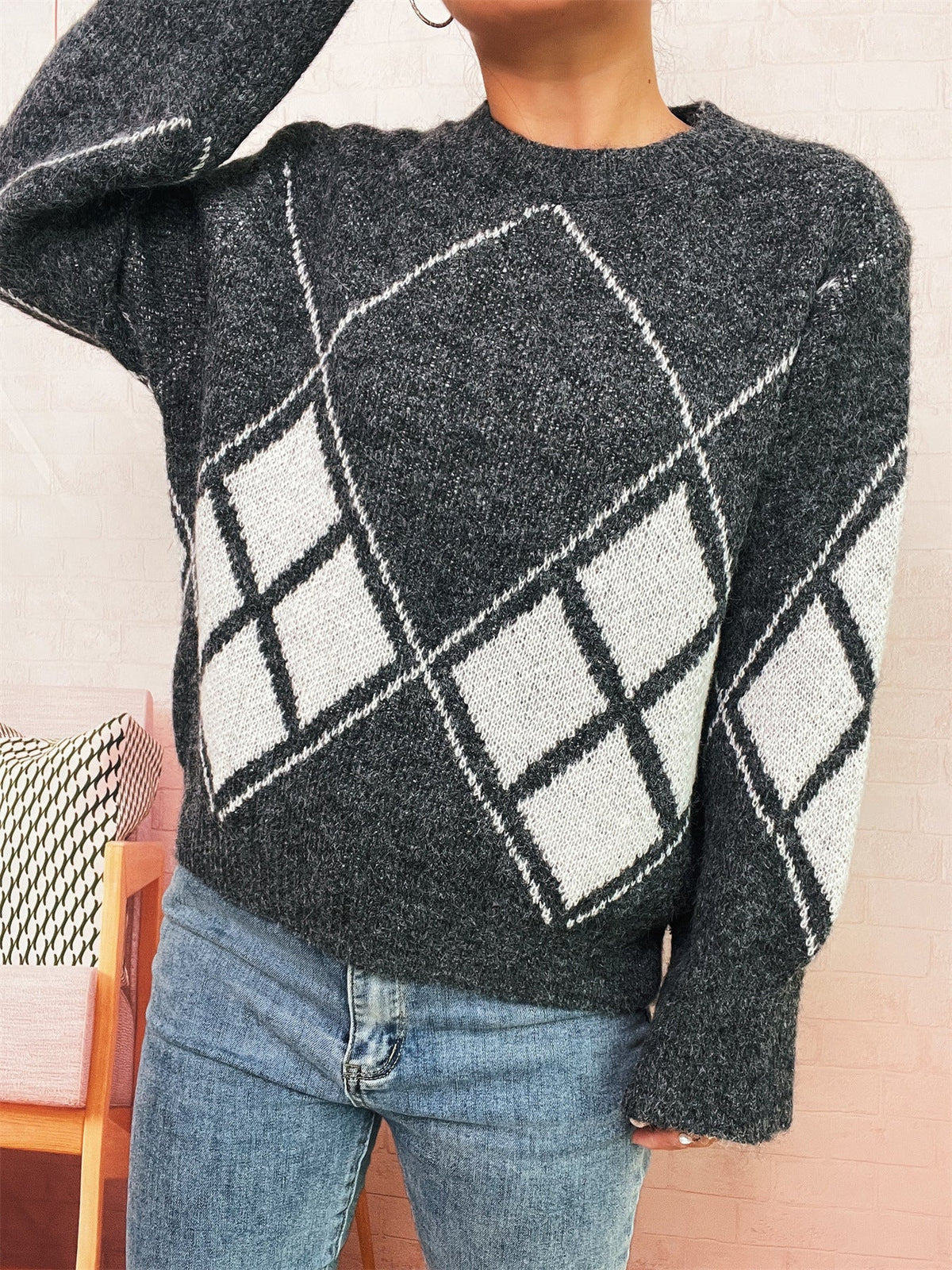 Women's Argyle Jumper in Dark Grey, view 2