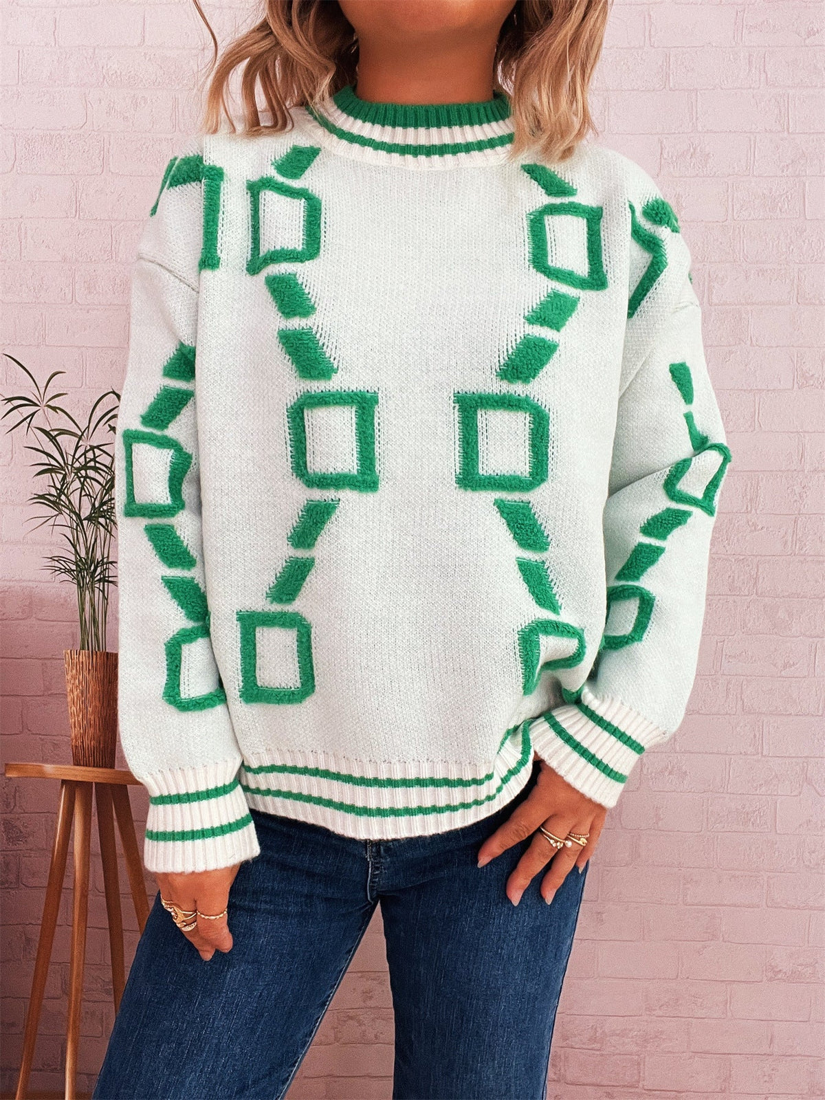 Women's Geometric Contrast Jumper in White, view 3