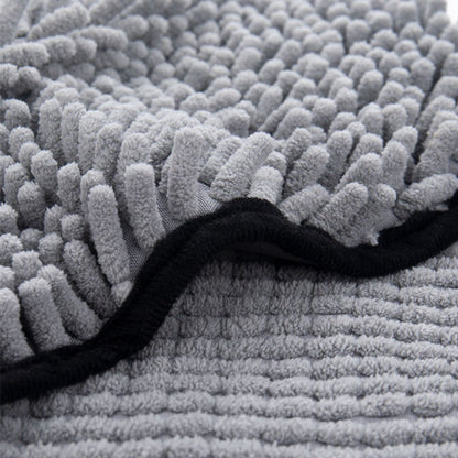 Microfibre Dog Towel – Super Absorbent & Quick-Dry, Double Pockets
