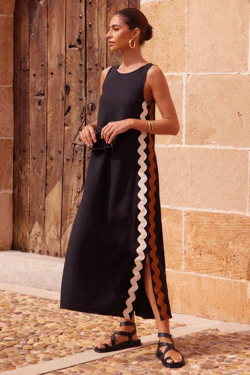 Wavy Lace Detail Sleeveless Midi Dress