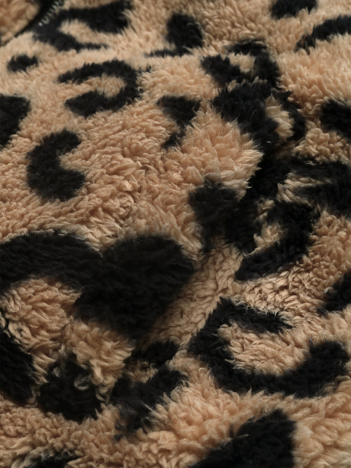 Leopard print teddy fleece texture detail