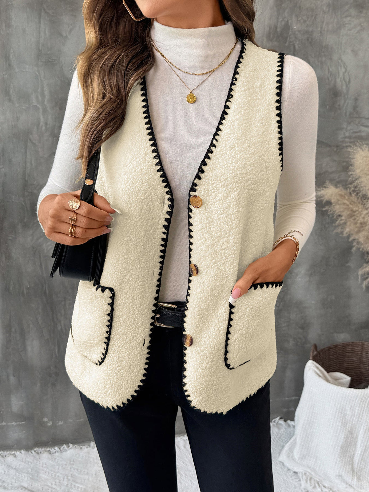Women's Teddy Waistcoat in Cream, view 2