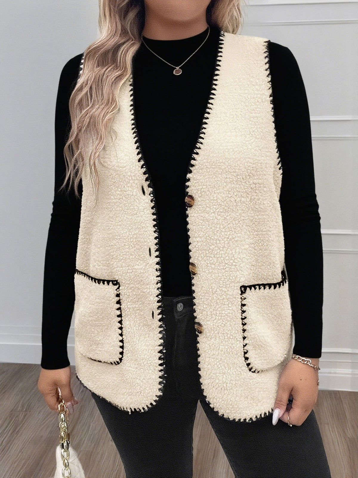 Women's Teddy Waistcoat in Cream, view 6