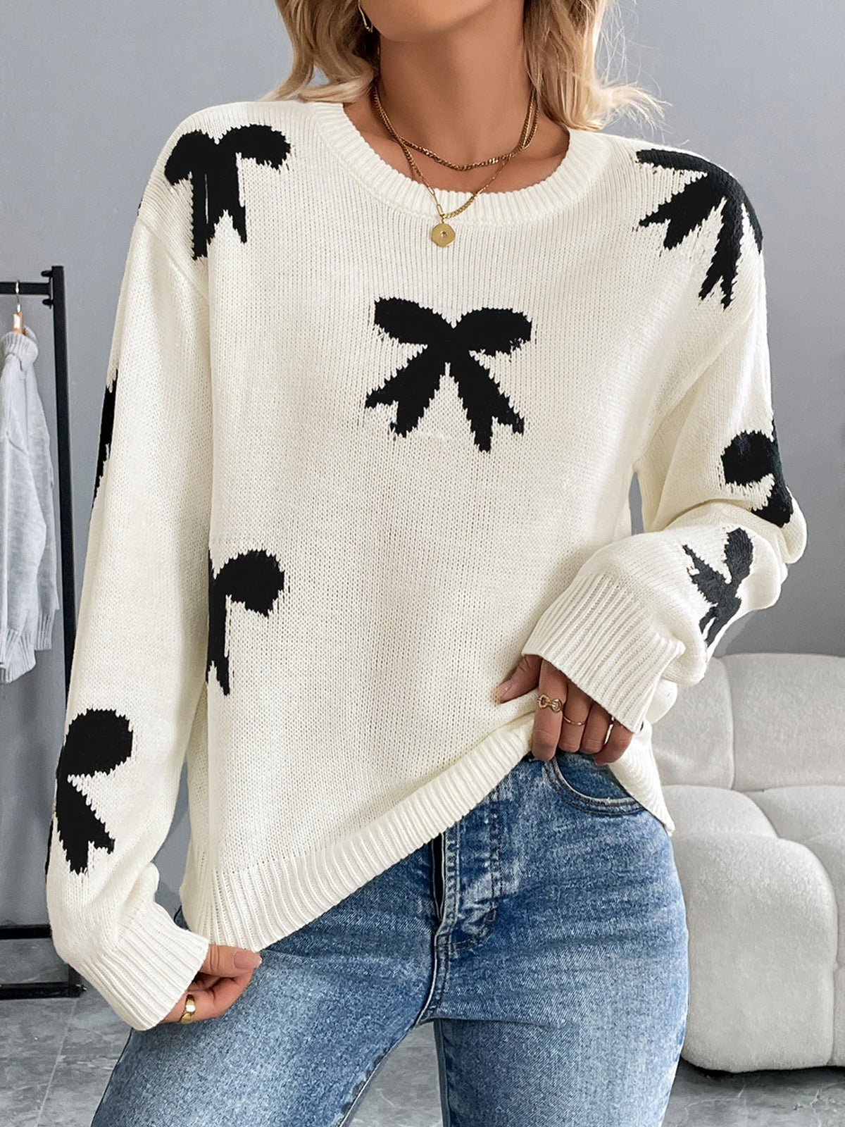 Women's Bow Pattern Jumper in Cream, view 2