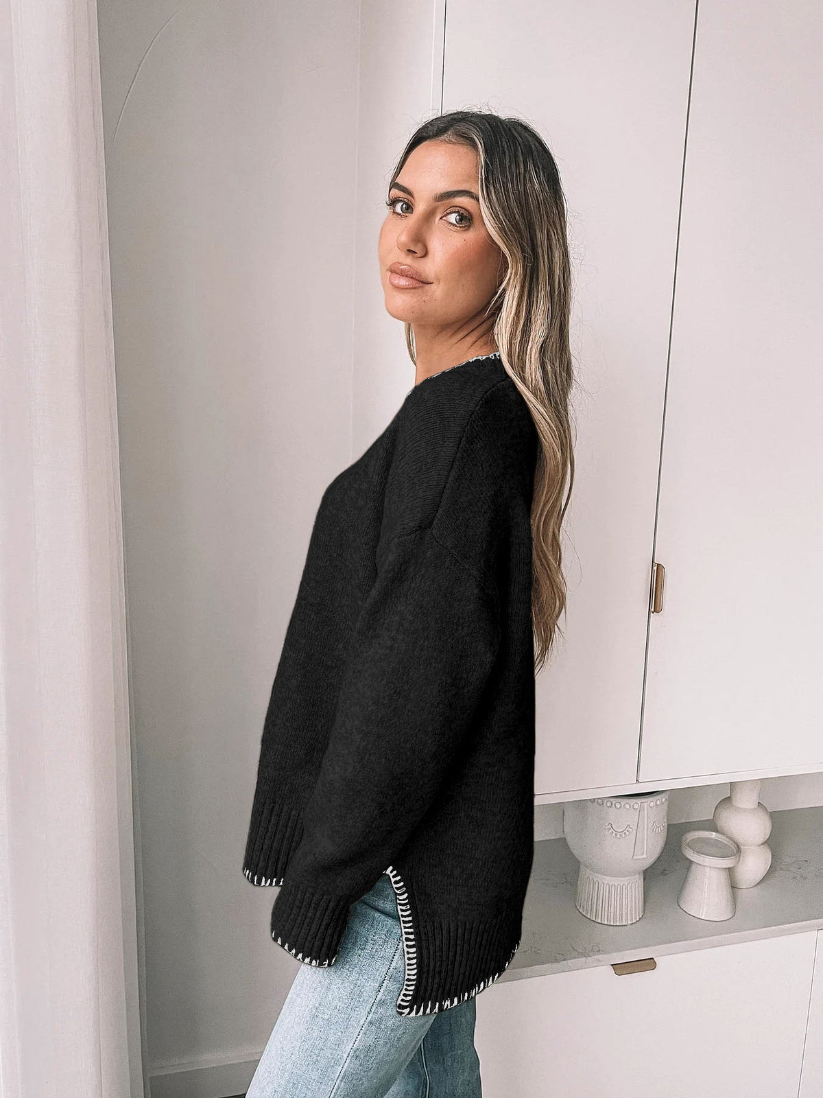 Women's Crew Neck Jumper in Black, view 4