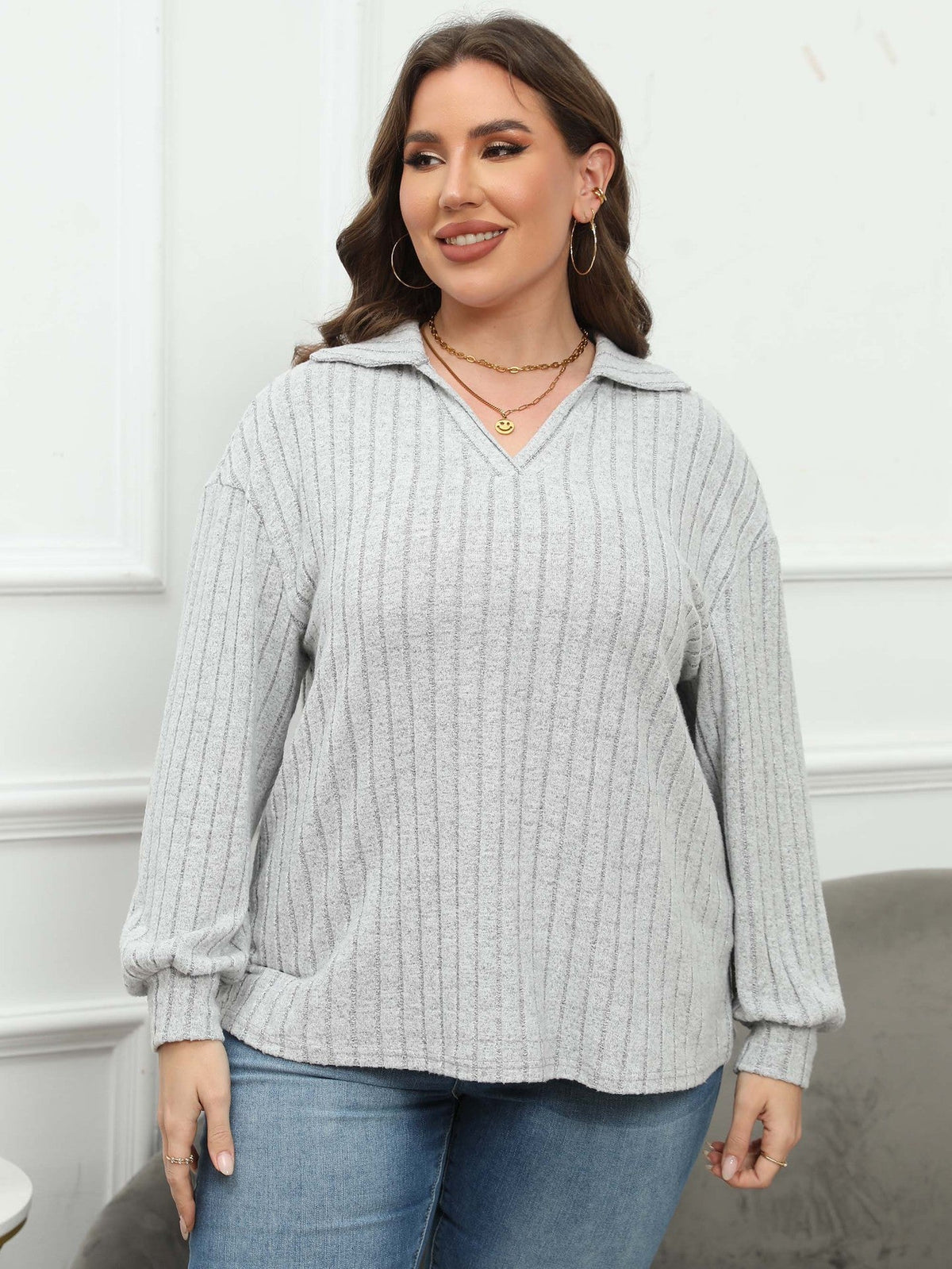 Women's Collared Jumper in Grey, view 4