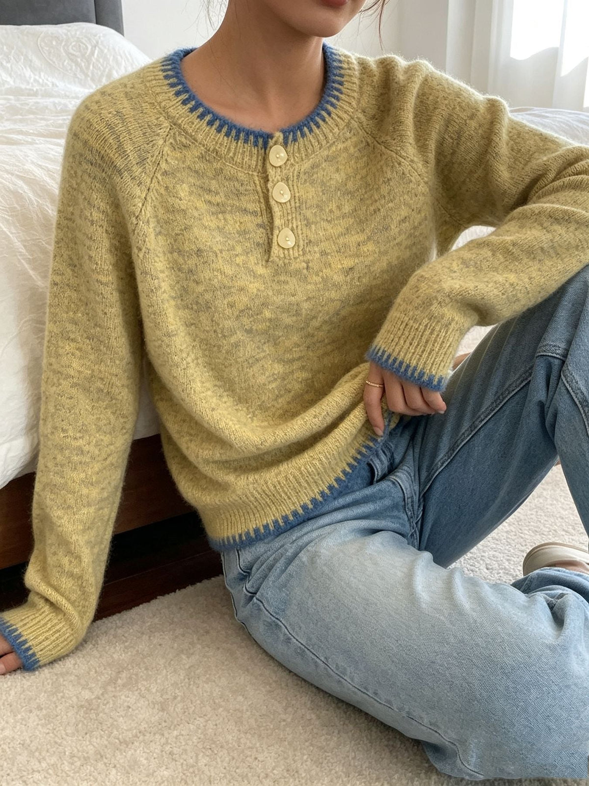 Women's Contrast Trim Henley Jumper in Yellow