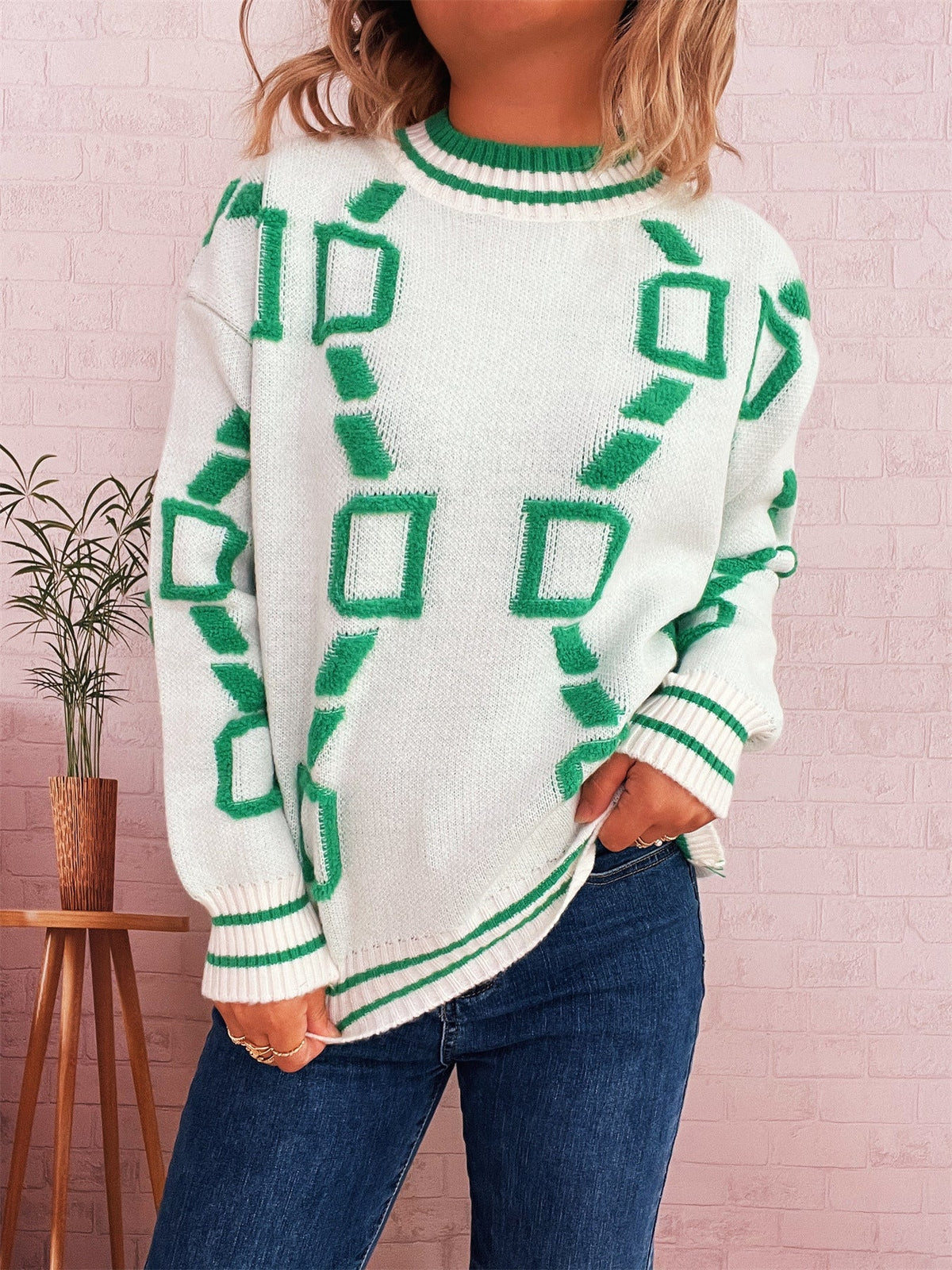 Women's Geometric Contrast Jumper in White, view 4